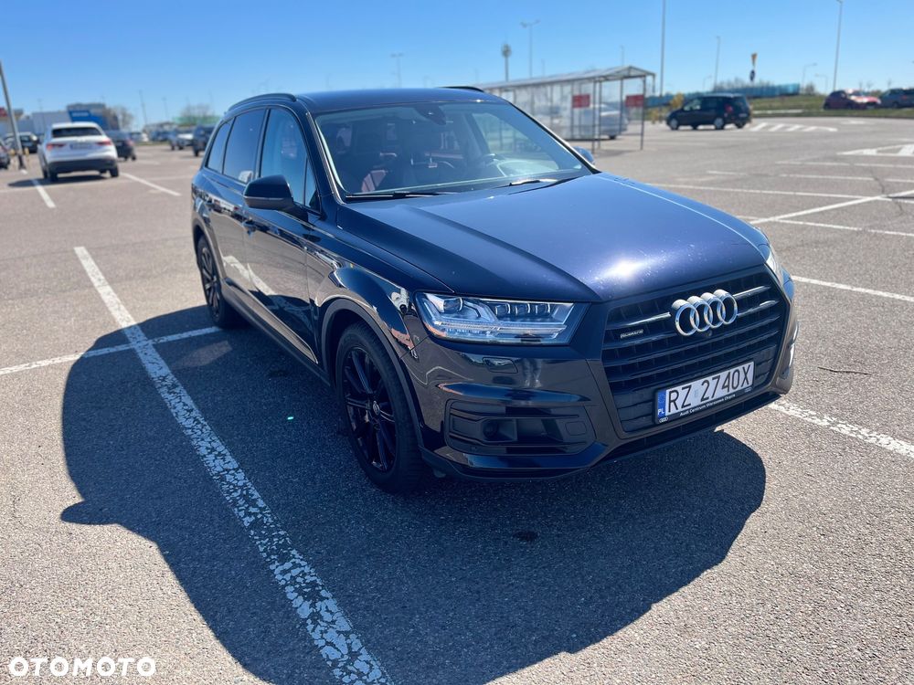 Audi Q7 - 1