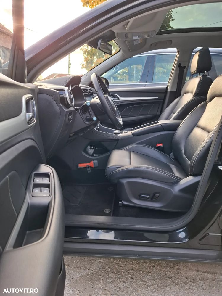 MG ZS EV Standard Luxury - 35