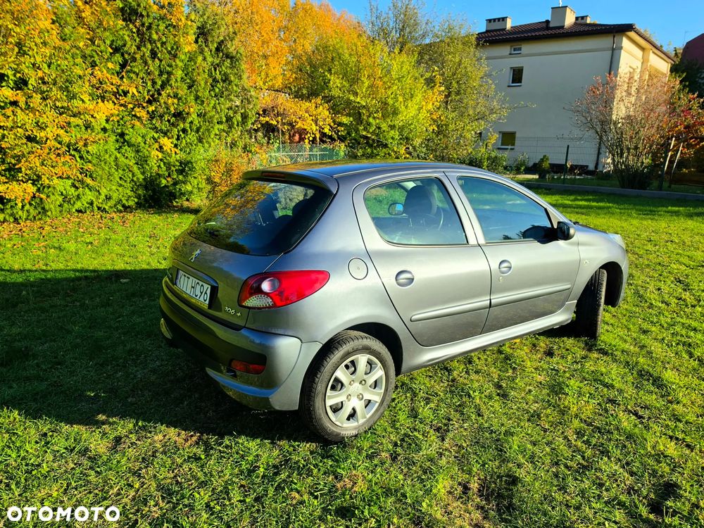 Peugeot 206 plus 1.1 Presence - 5