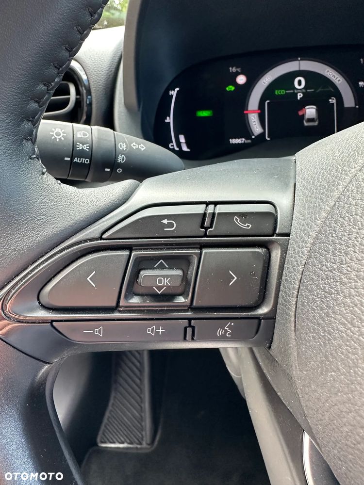 Toyota Yaris Cross - 16