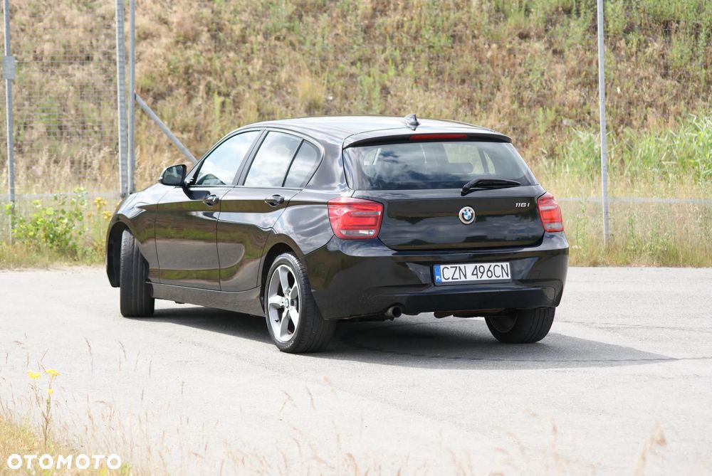 BMW Seria 1 116i - 14