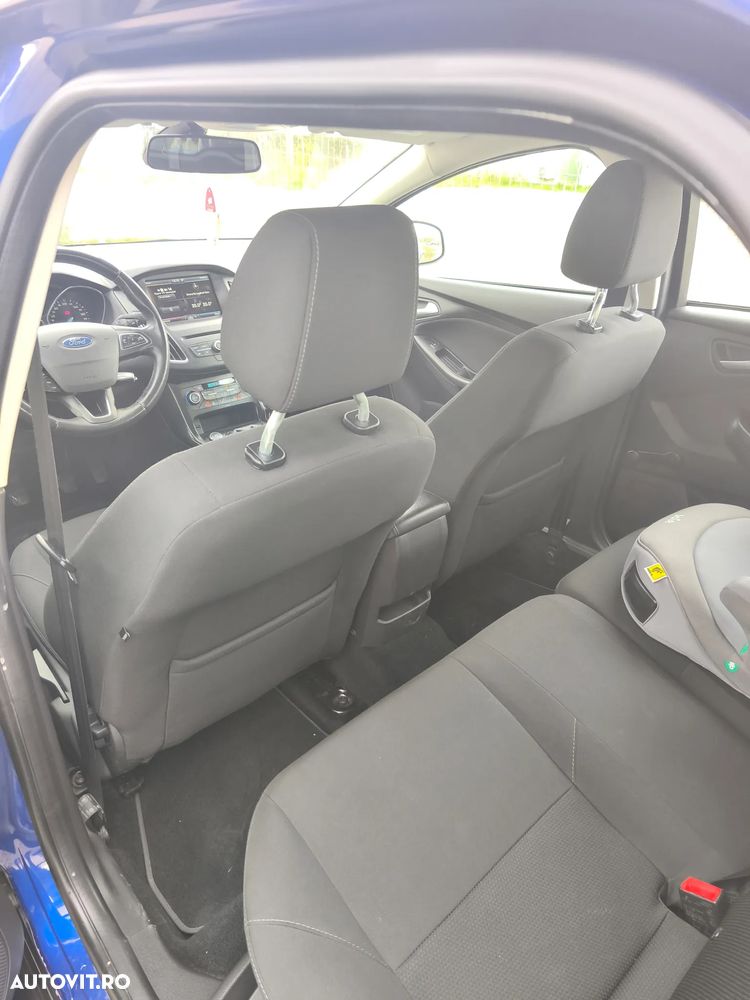 Ford Focus 1.0 EcoBoost Start Stop Titanium - 12
