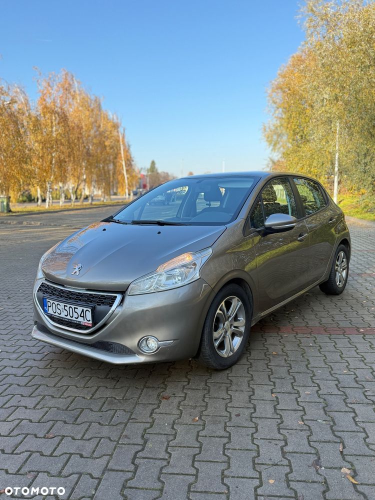 Peugeot 208 1.4 VTi Allure - 8
