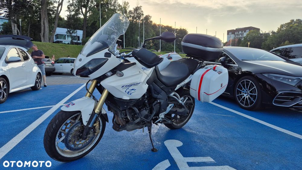 Triumph Tiger - 4