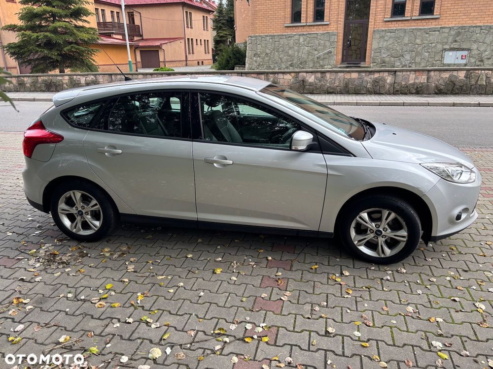 Ford Focus 1.6 Trend - 4