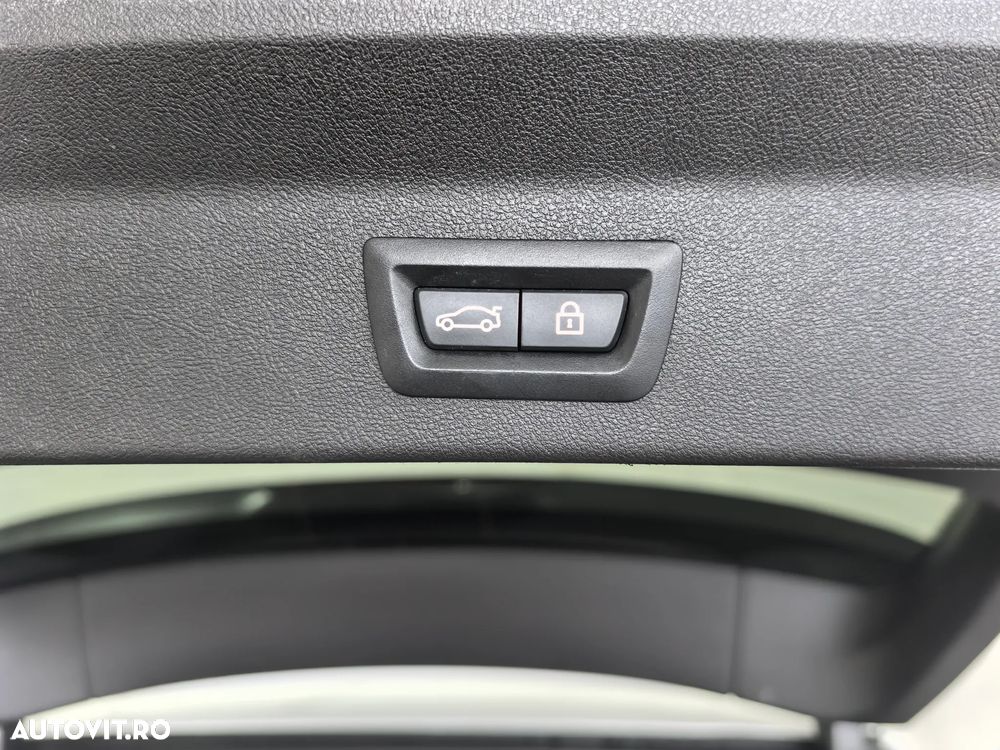 BMW X3 xDrive30i AT - 8