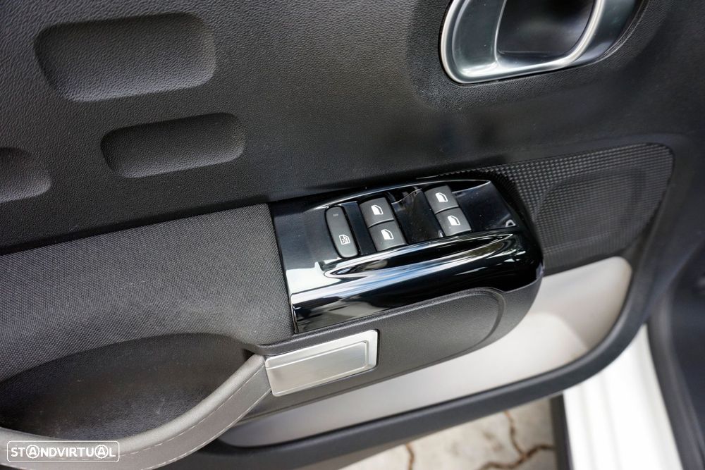 Citroën C3 1.2 PureTech Shine - 11