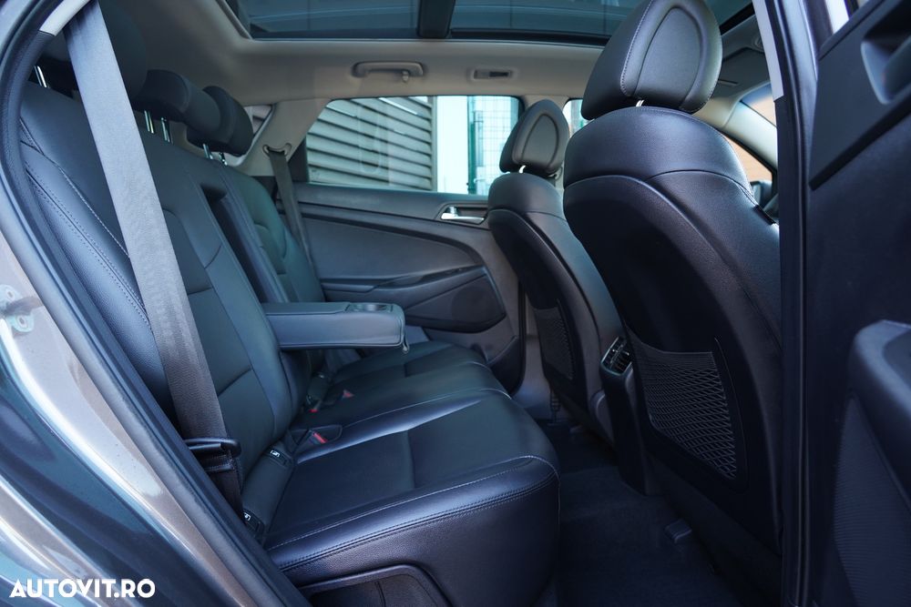 Hyundai Tucson 2.0 CRDI 4WD 6MT Style - 11