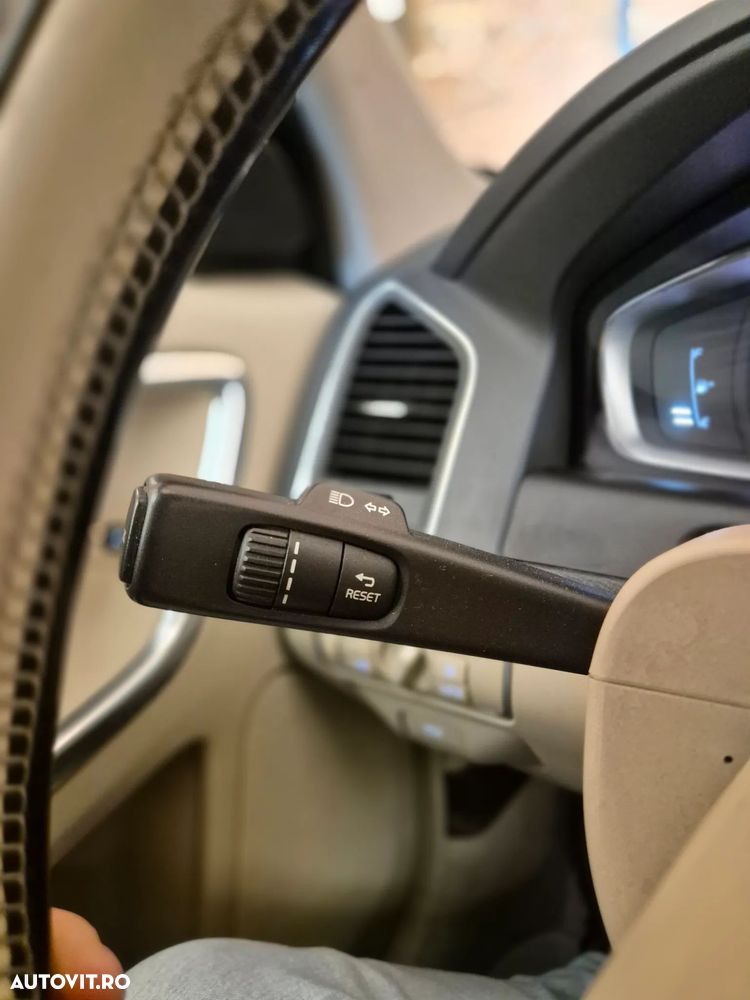 Volvo XC 60 - 33