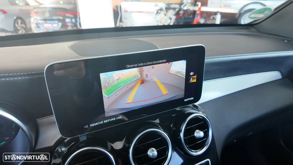 Mercedes-Benz GLC 300 de Coupe 4Matic 9G-TRONIC AMG Line Plus - 29