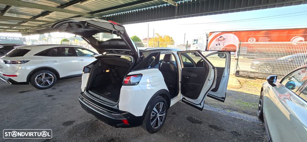 Peugeot 3008 Plug-In Hybrid 225 e-EAT8 Allure Pack - 37