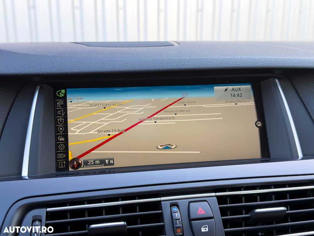 BMW Seria 5 525d Aut. - 19