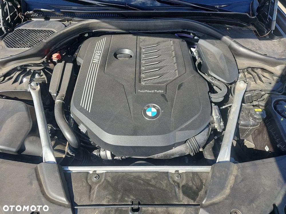 BMW Seria 5 540i xDrive M Sport Edition - 13