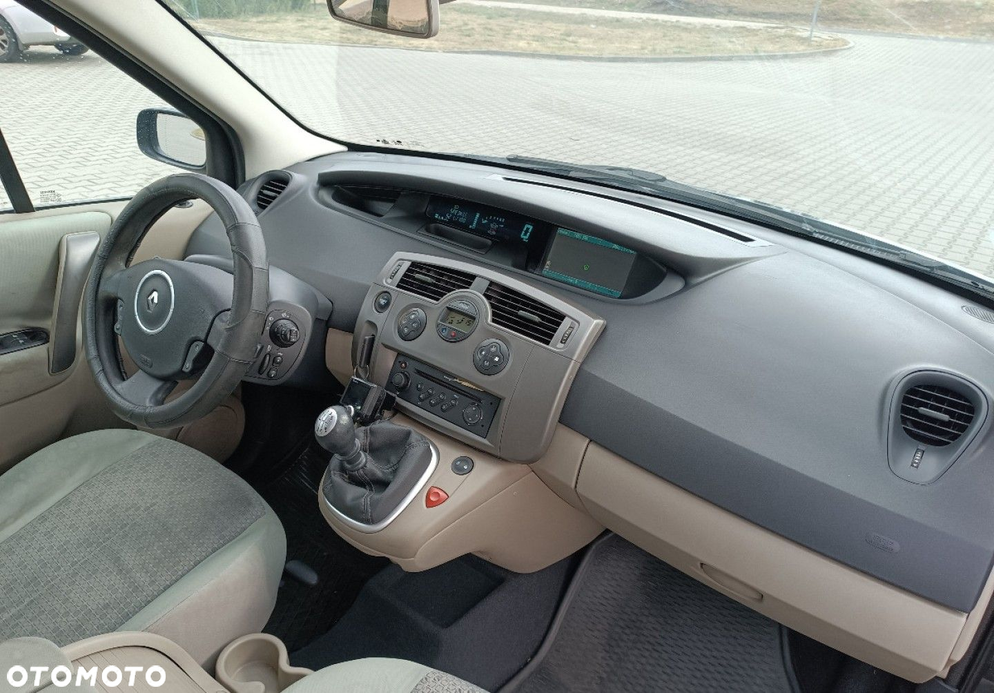 Renault Scenic - 12