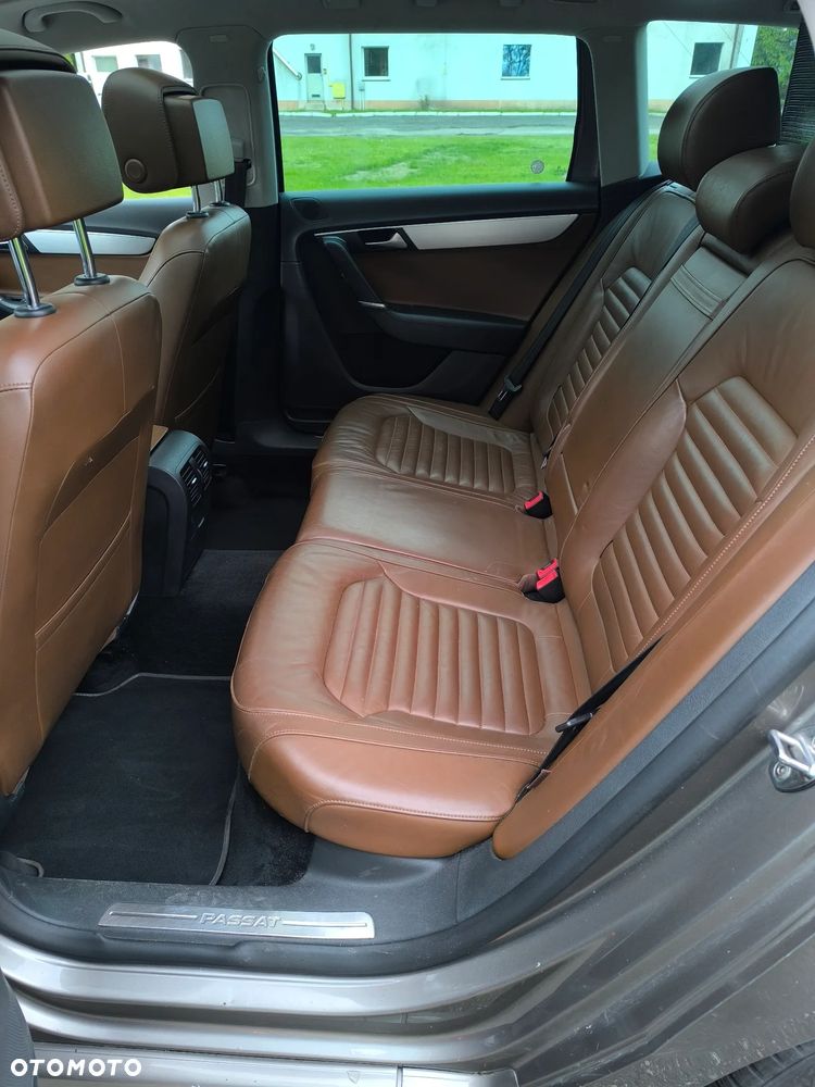 Volkswagen Passat 2.0 TDI DPF Highline DSG - 10