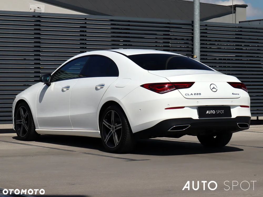 Mercedes-Benz CLA 220 4-Matic 7G-DCT - 4