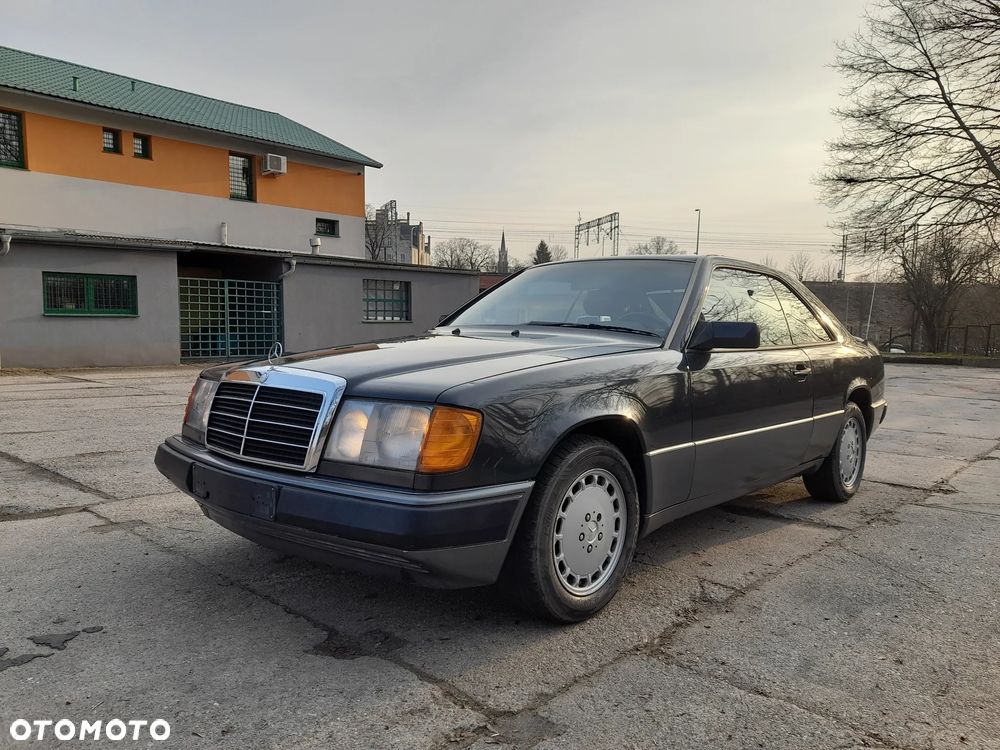 Mercedes-Benz W124 (1984-1993) - 1