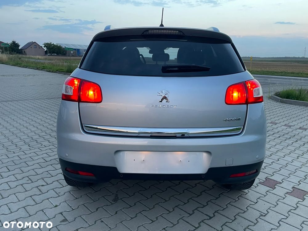Peugeot 4008 - 6