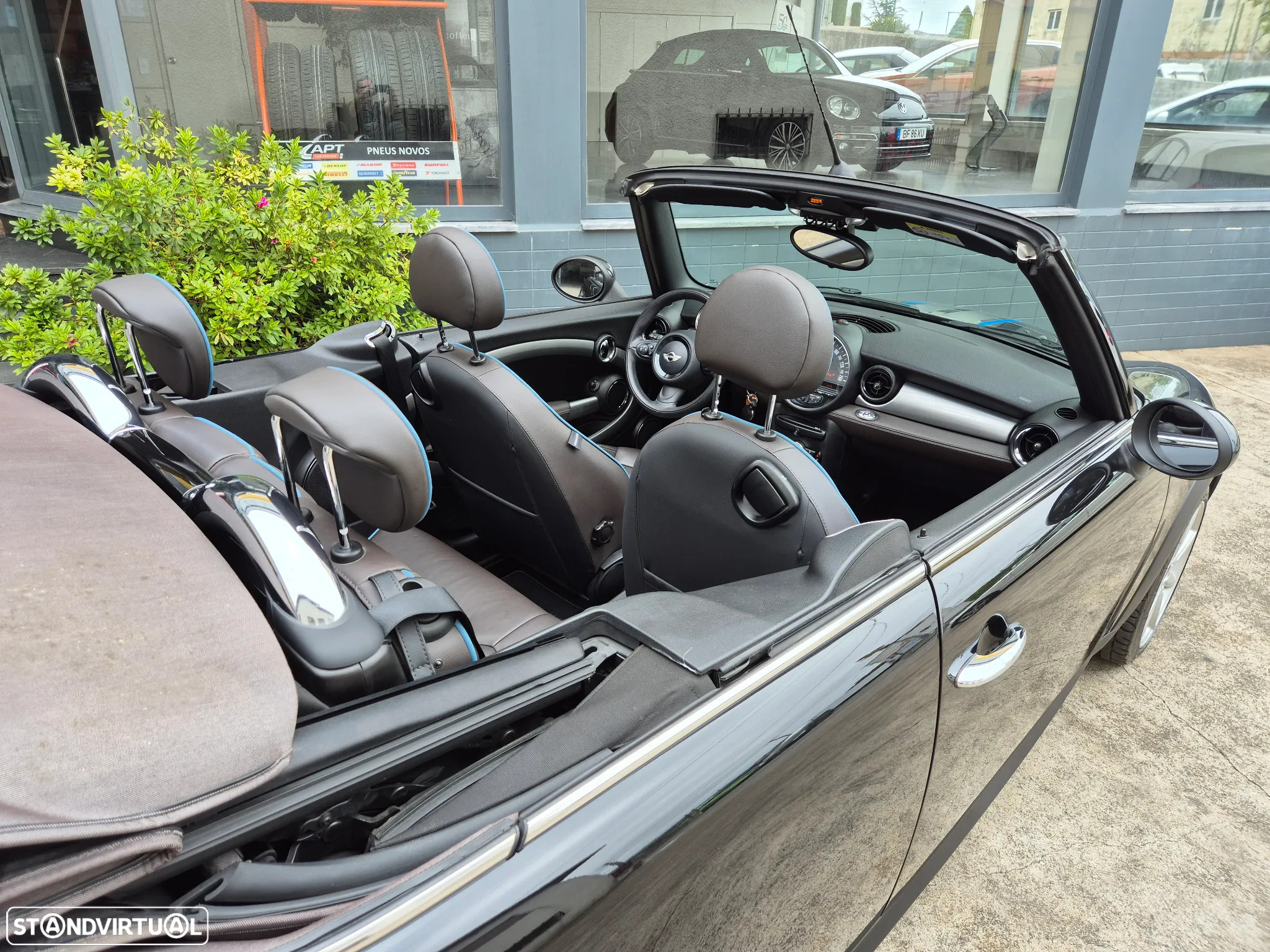 MINI Cabrio Cooper - 14