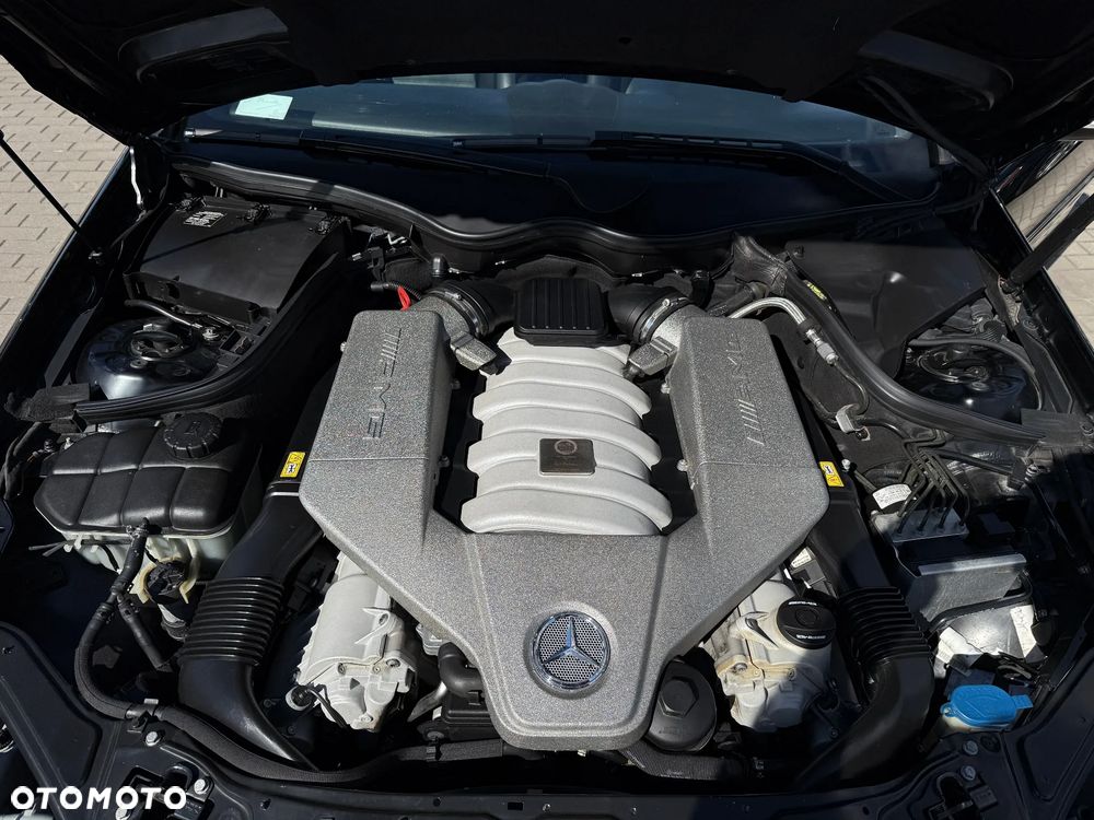 Mercedes-Benz CLK 63 AMG - 19