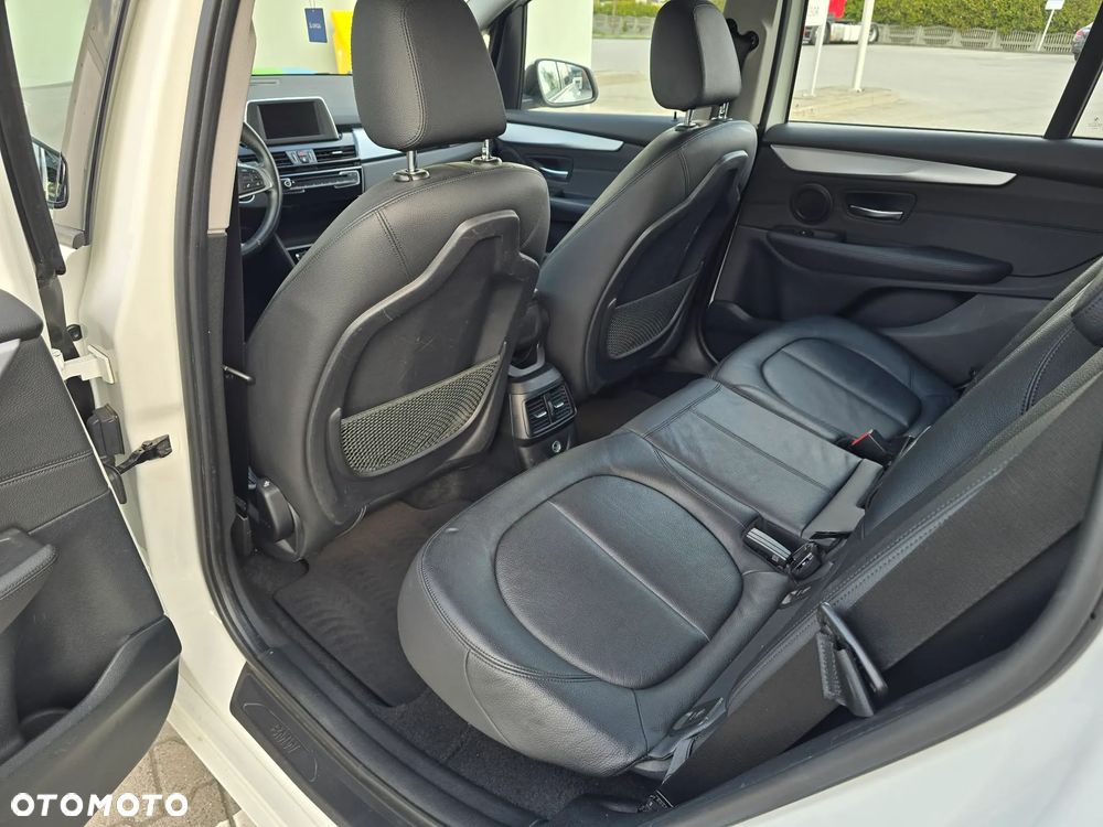 BMW Seria 2 218d GT M Sport - 26