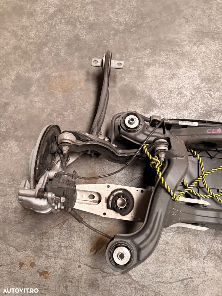 Punte spate completa fara rugina MERCEDES A-class, B-class, GLA, CLA 4x2 an 2013-2018 aproape noua - 2