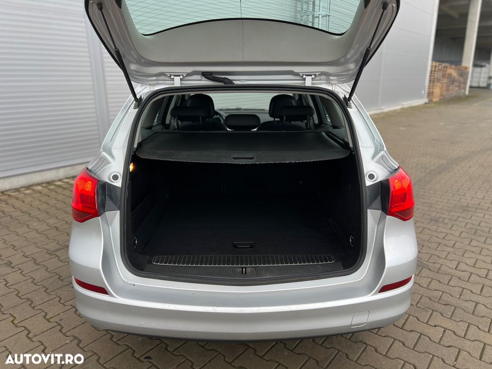 Opel Astra 1.7 CDTI DPF Sports Tourer Exklusiv - 12