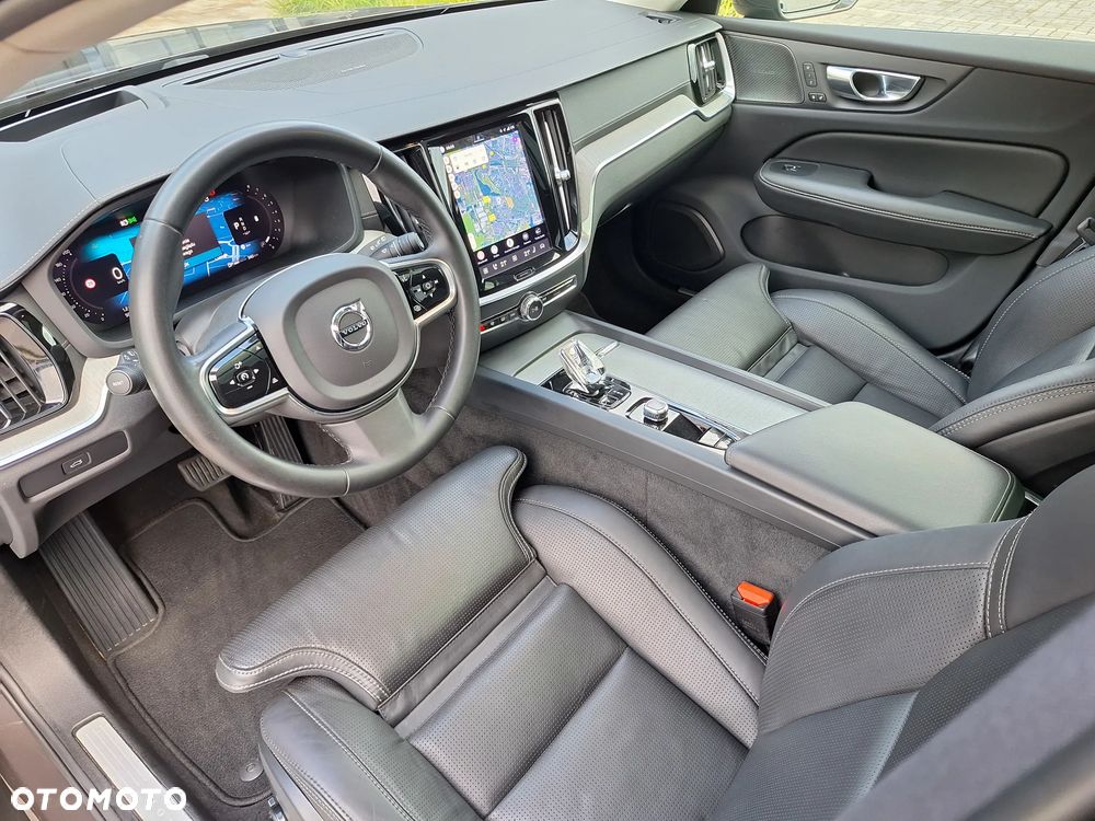 Volvo V60 Cross Country Ultimate B5 B AWD - 18