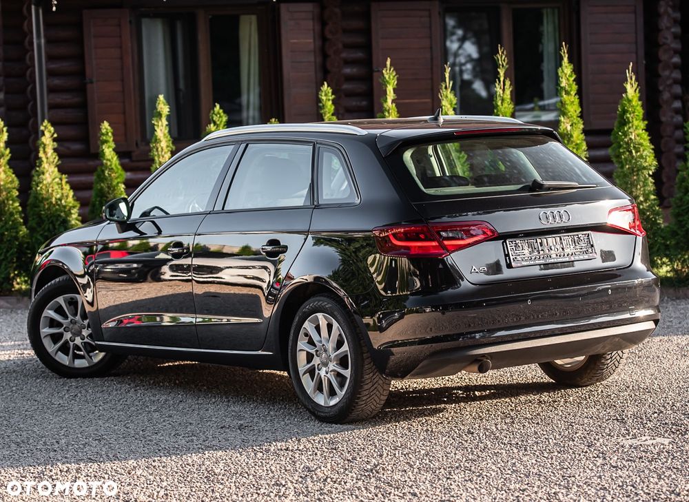 Audi A3 Sportback 1.6 TDI Attraction - 10