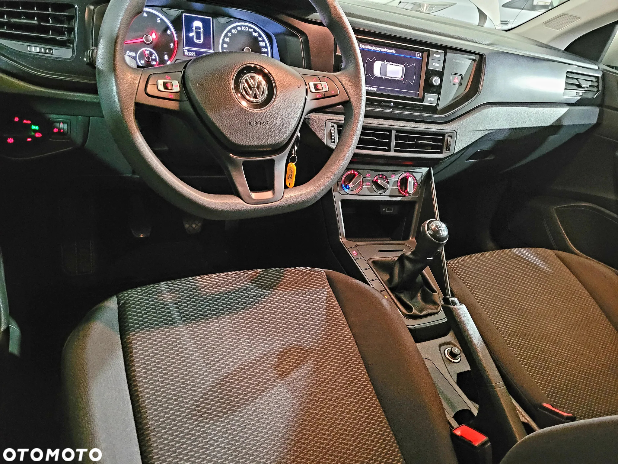 Volkswagen Polo 1.0 Comfortline - 18