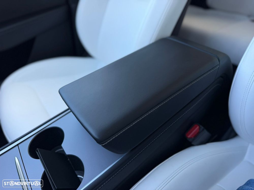 Tesla Model Y Long Range Tração Traseira - 41
