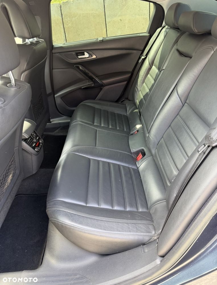Peugeot 508 RXH 2.0 HDi HYbrid4 - 12