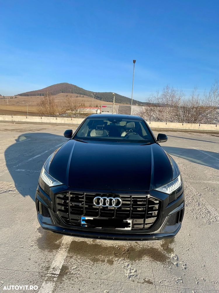 Audi Q8 - 7