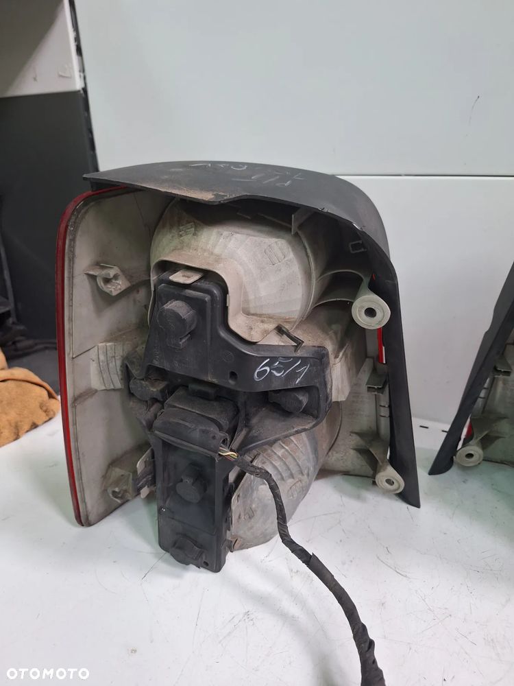 VW TOURAN LAMPA tył tylna lewa lub prawa   (65/1)   (65/2)  (65/3) - 7