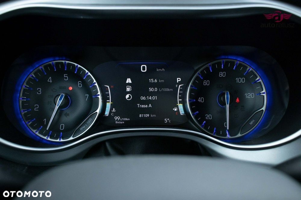 Chrysler Pacifica - 14