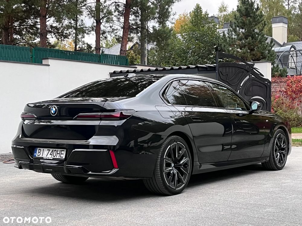BMW Seria 7 740d xDrive mHEV sport - 11