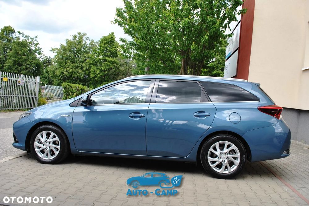 Toyota Auris - 11