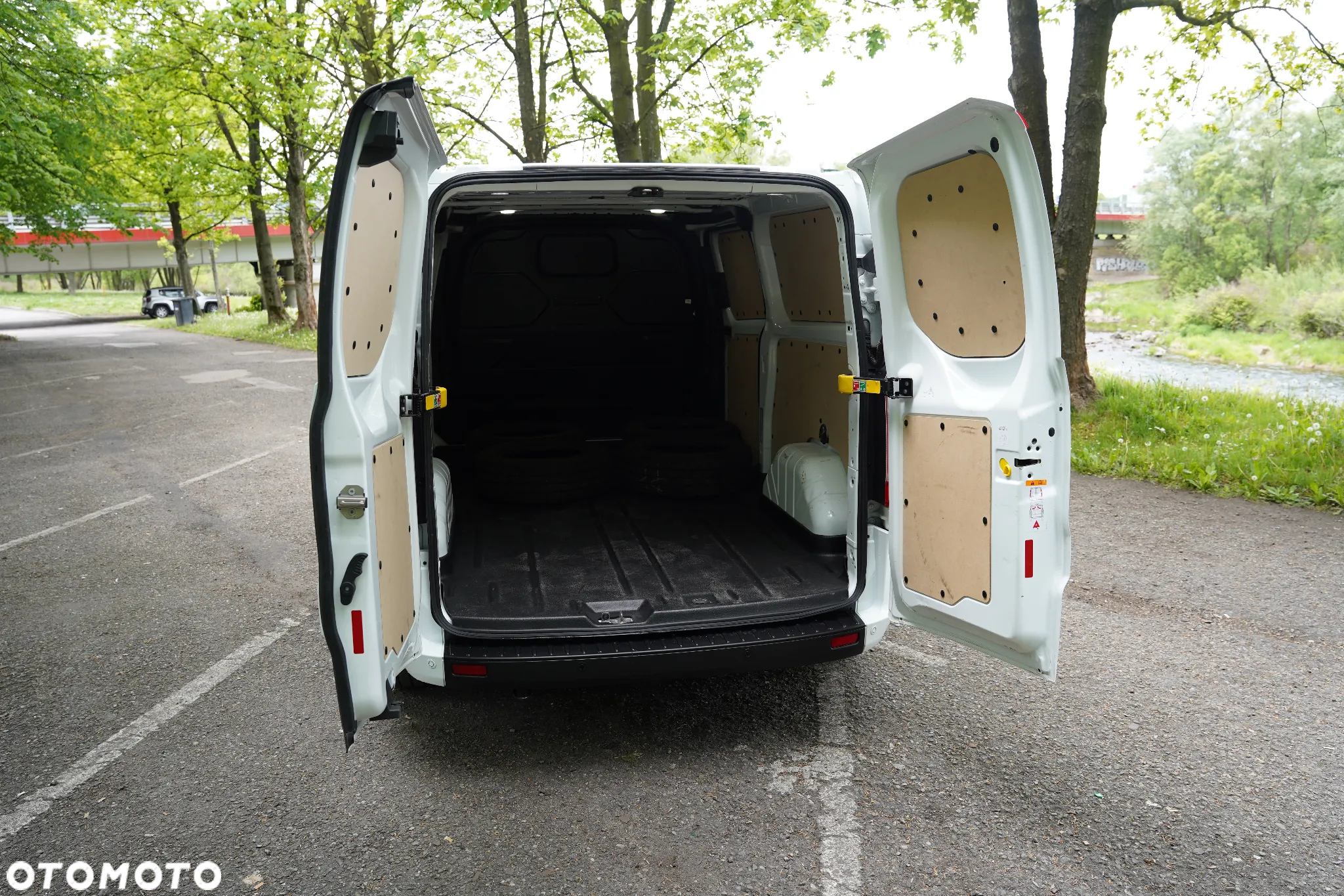 Ford Transit Custom 320 L2H1 Trend (bryg.) - 14