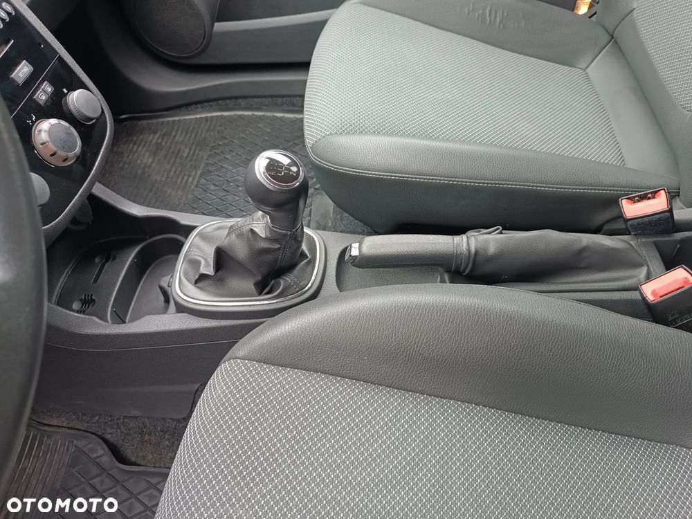 Opel Corsa 1.4 16V Cosmo - 14
