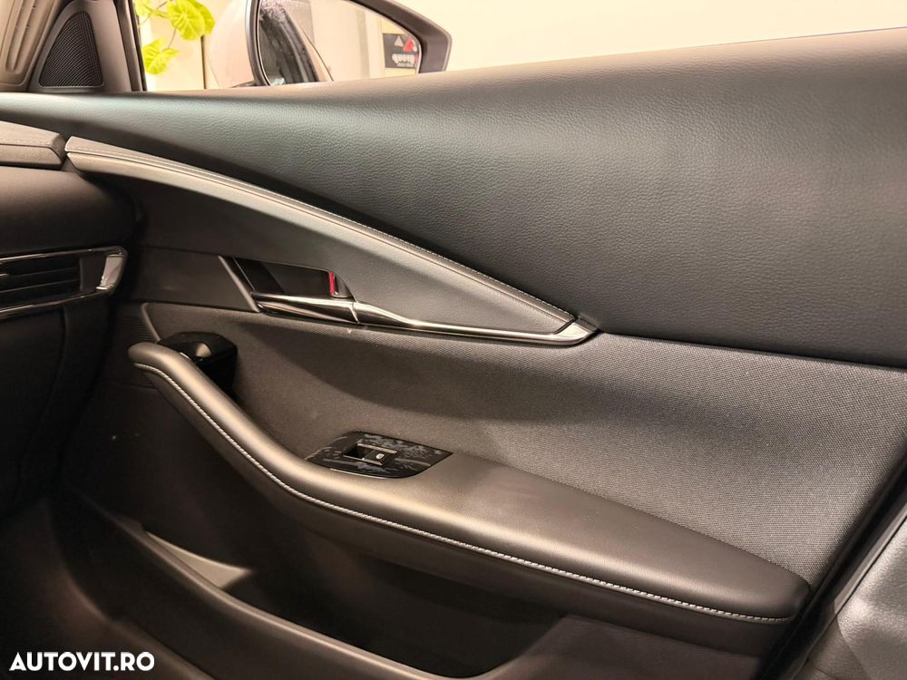 Mazda CX-30 e-SKYACTIV X186 AT MHEV Center-Line - 17