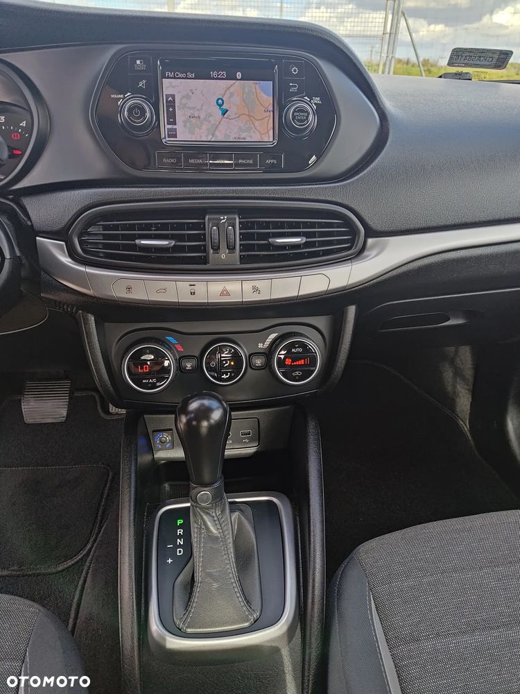 Fiat Tipo 1.6 E-Torq 16v Lounge - 19