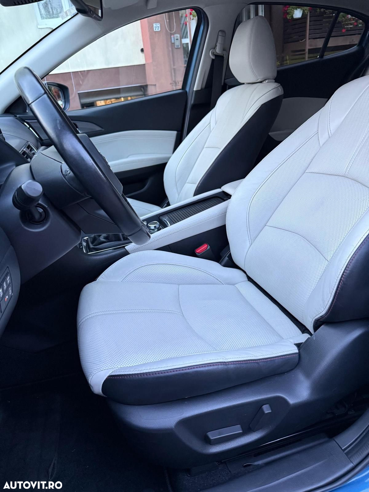 Mazda 3 SKYACTIV-G 165 Exclusive-Line - 38