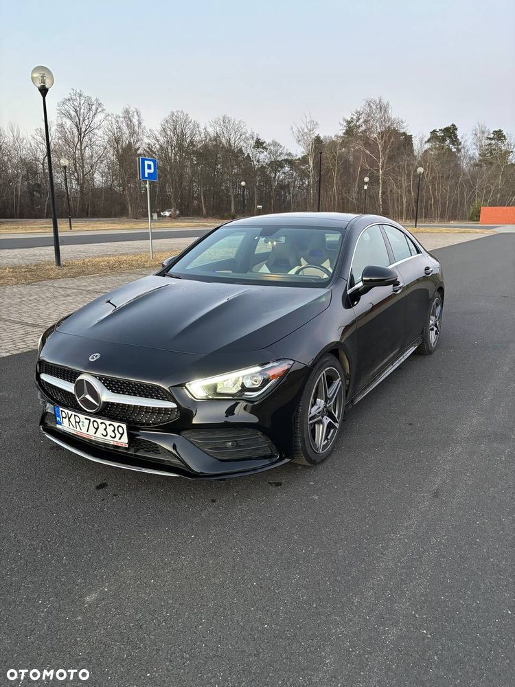 Mercedes-Benz CLA 250 4Matic 7G-DCT - 17