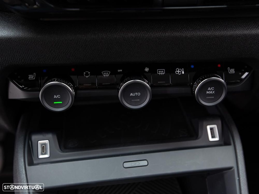 Citroën e-C4 X MAX - 19