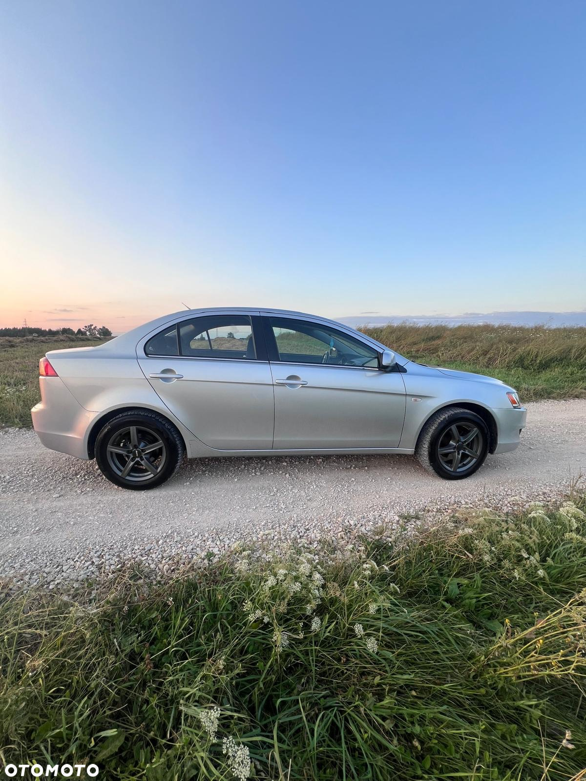 Mitsubishi Lancer - 15