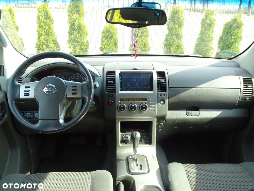 Nissan Pathfinder 2.5 DCi Elegance + - 5