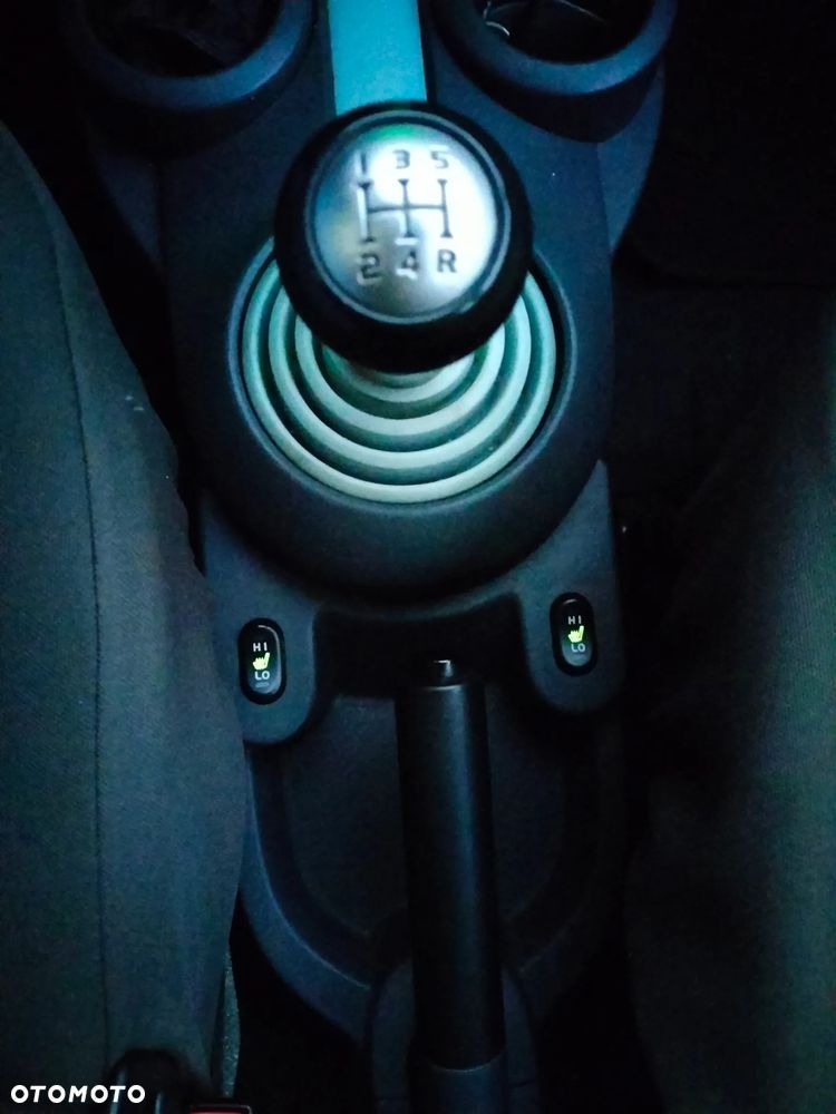 Mitsubishi Colt 1.1 - 27
