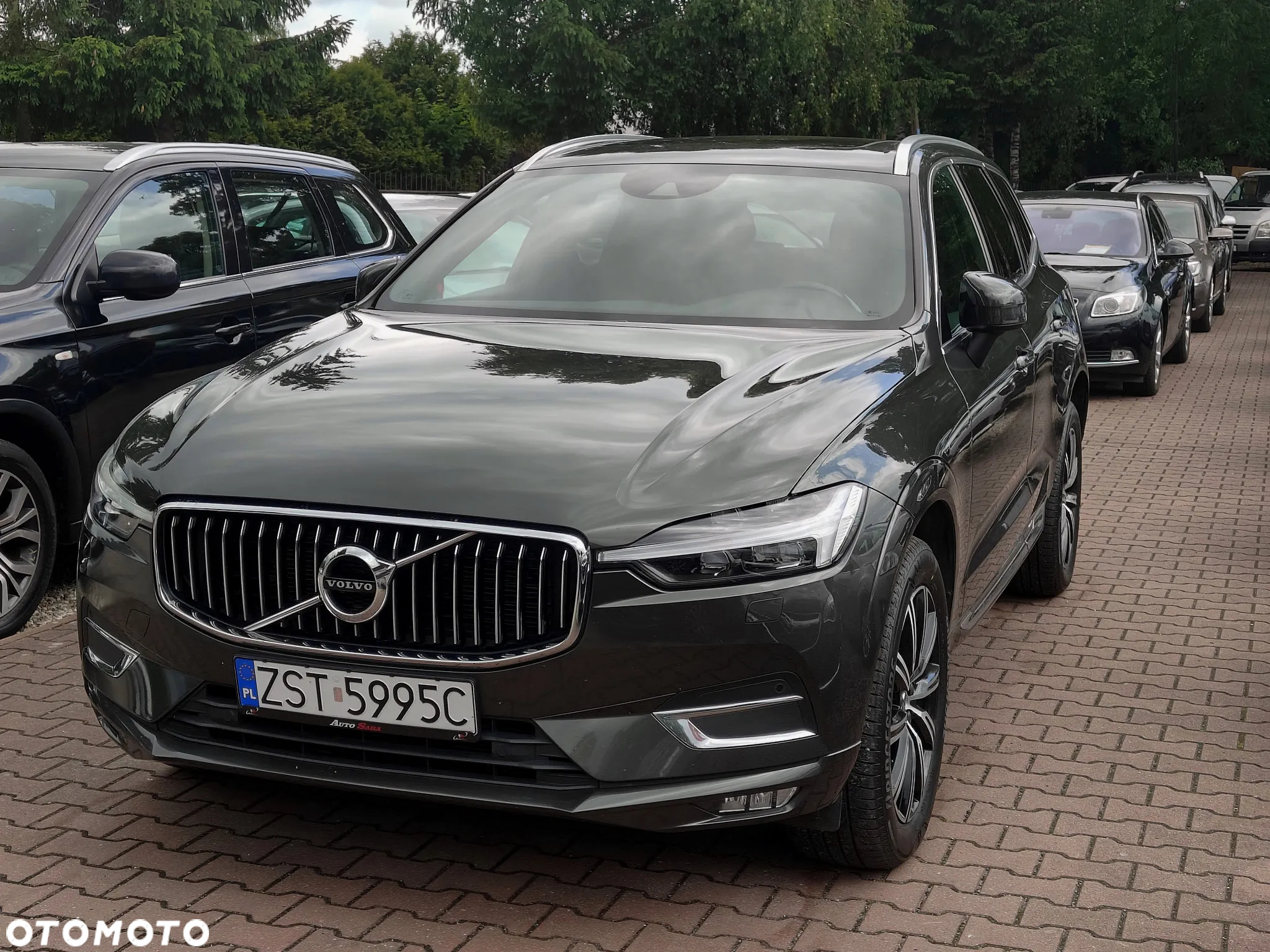 Volvo XC 60 B4 D AWD Geartronic Momentum Pro - 5