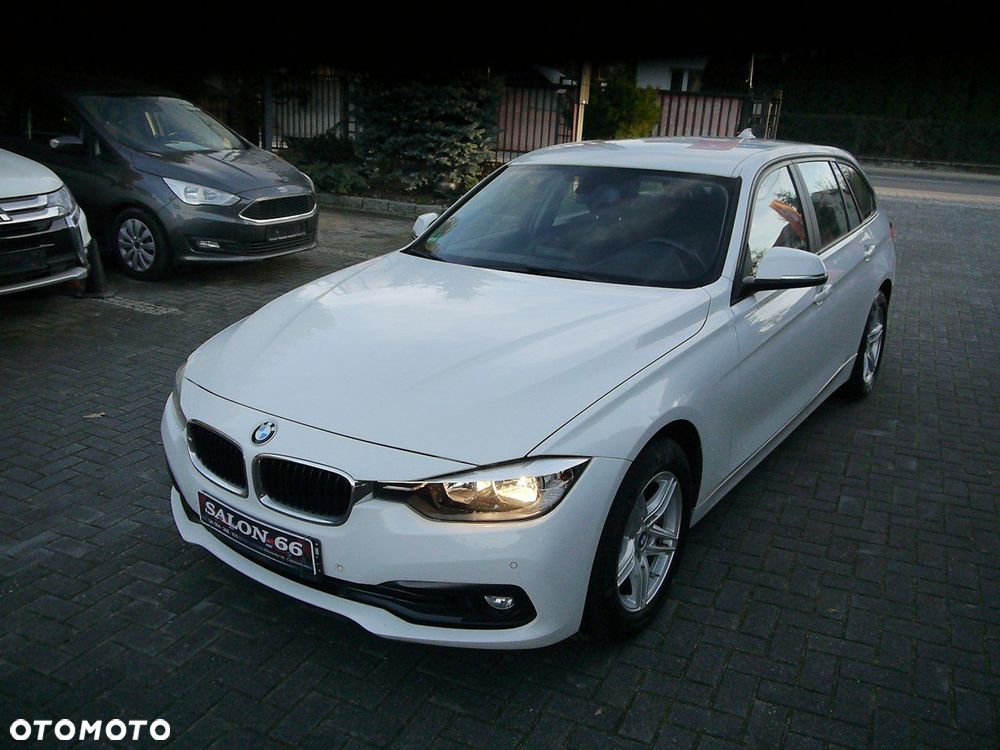 BMW Seria 3 318d Luxury Line - 3