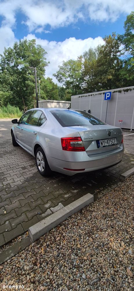Skoda Octavia 2.0 TDI Ambition DSG - 3